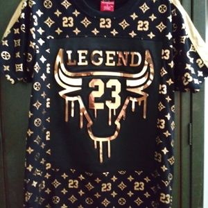 M.J. Legend 23 Black & Gold T-Shirt (Men's Medium)